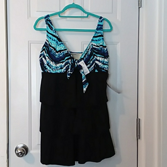 Tankini - Picture 1 of 7